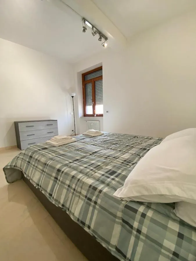 Elegante Appartamento In Centro Bergamo 0*,  Italien